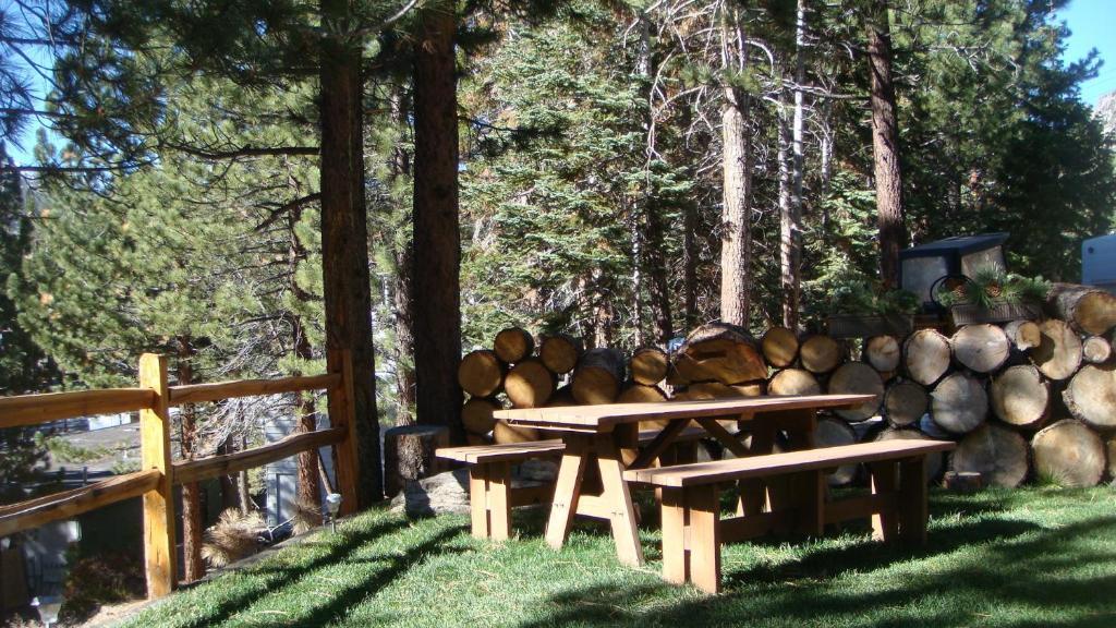 Innsbruck Lodge Mammoth Lakes Exterior foto